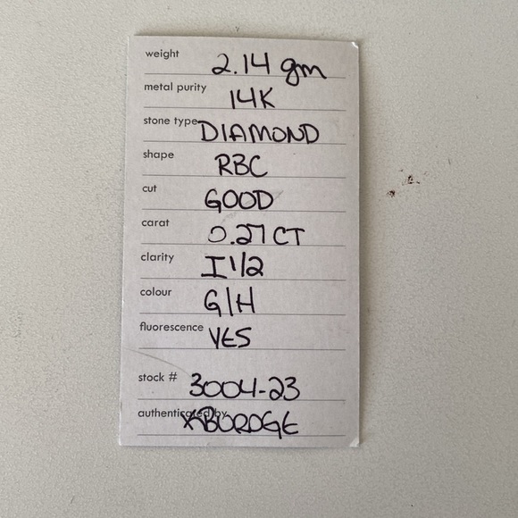 Solitaire ring which is natural diamond with radiant shine  in white gold. - Picture 3 of 10